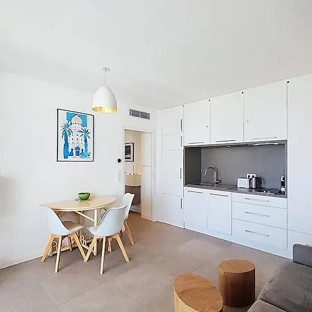 Henri Camille Real Estate -armor - Sea View Big Terrace Sunny 1 Bedroom * Cannes