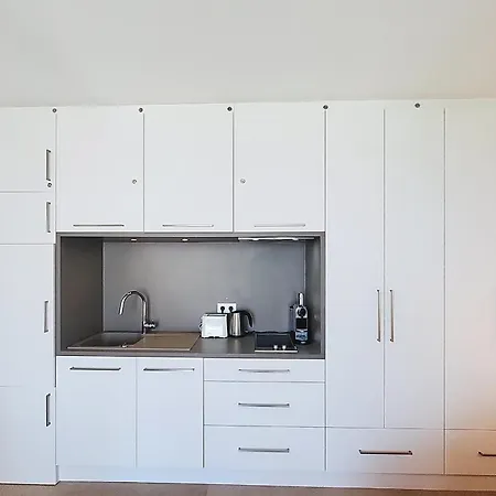 Vakantiehuis Henri Camille Real Estate -armor - Sea View Big Terrace Sunny 1 Bedroom *